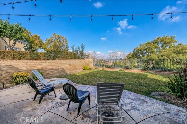 Building Photo - 26850 Peppertree Dr