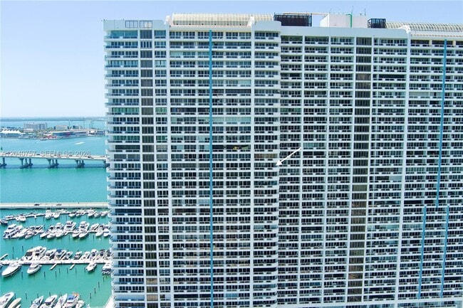 Building Photo - 1717 N Bayshore Dr