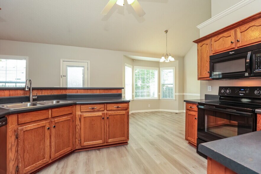 Building Photo - 314 Kirtley Ct