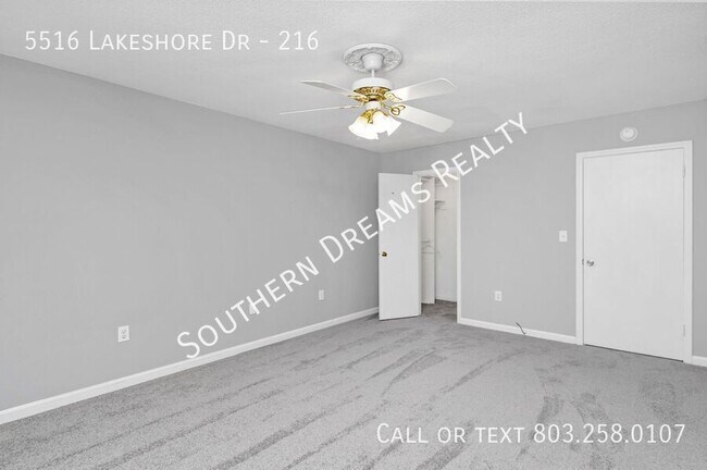 Building Photo - 5516 Lakeshore Dr