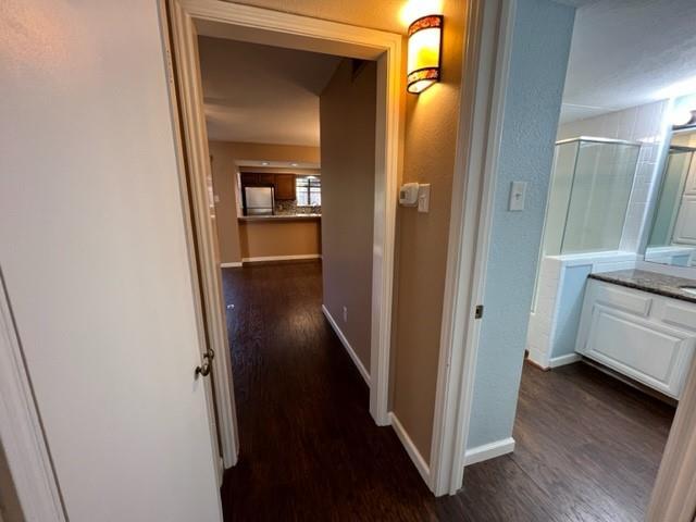 Building Photo - 15221 Berry Trail