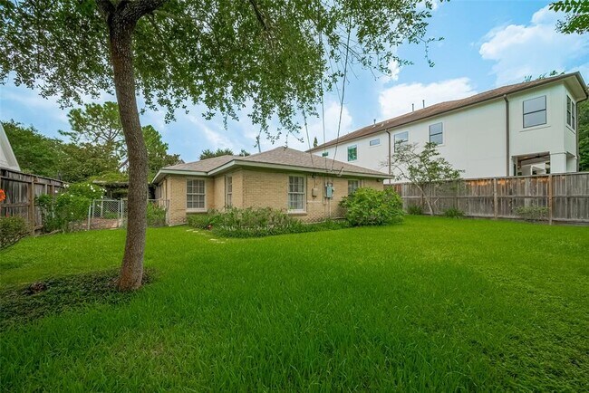 Building Photo - 3610 Glen Haven Blvd