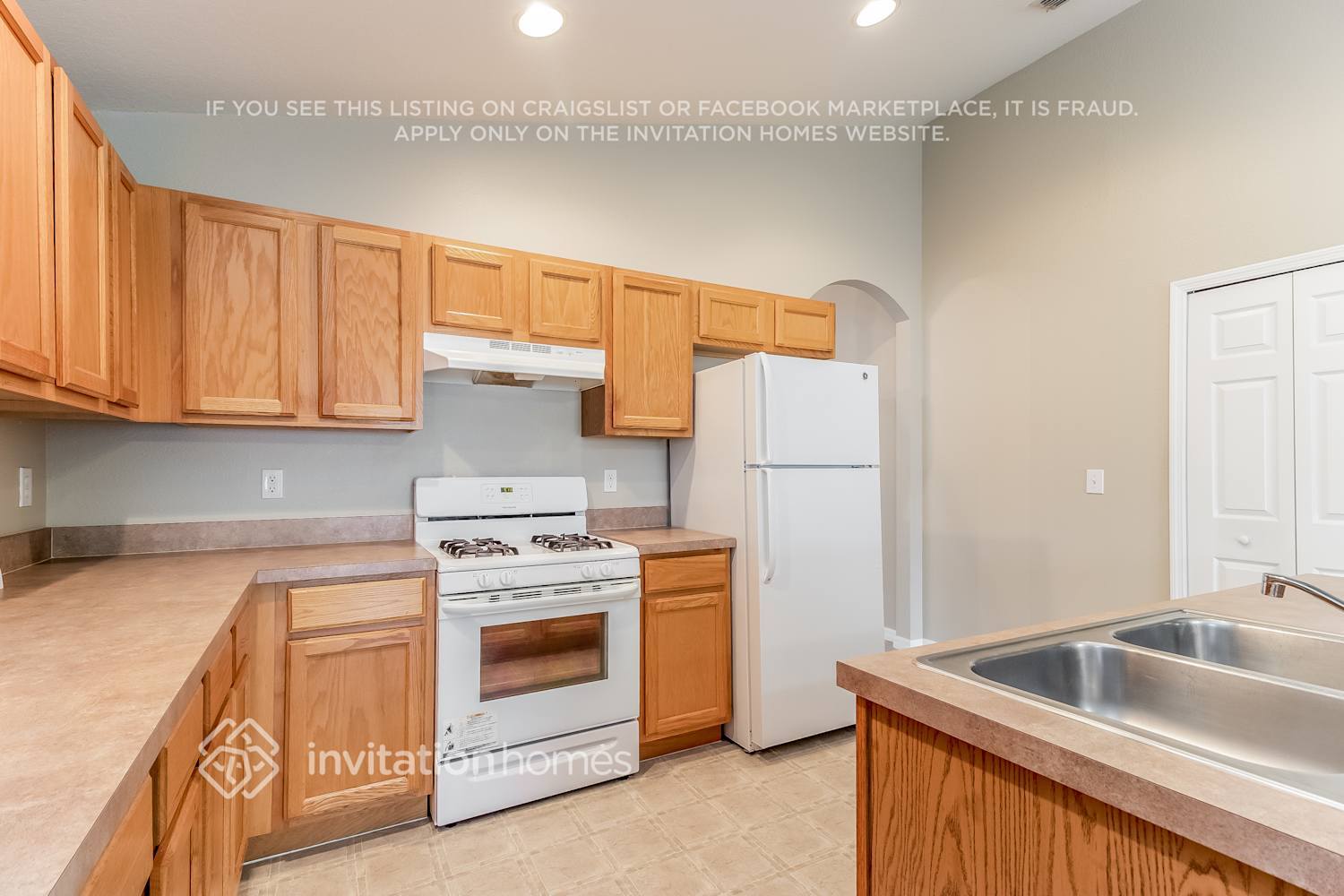 Building Photo - 2152 Rose Blvd