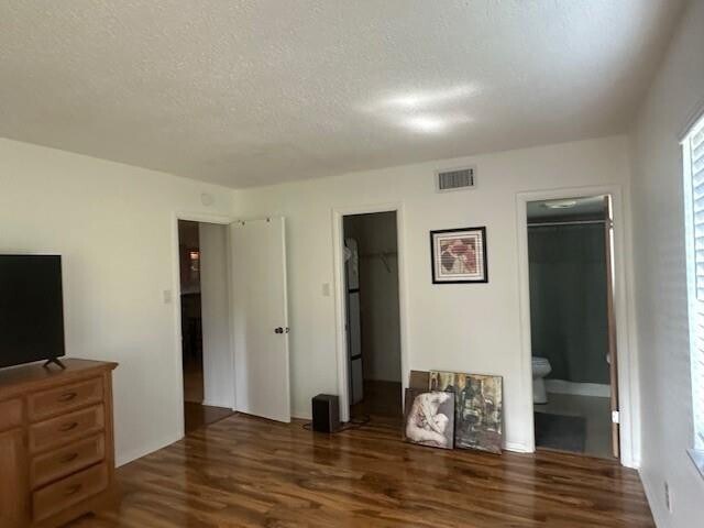 Building Photo - 134 S Cypress Rd