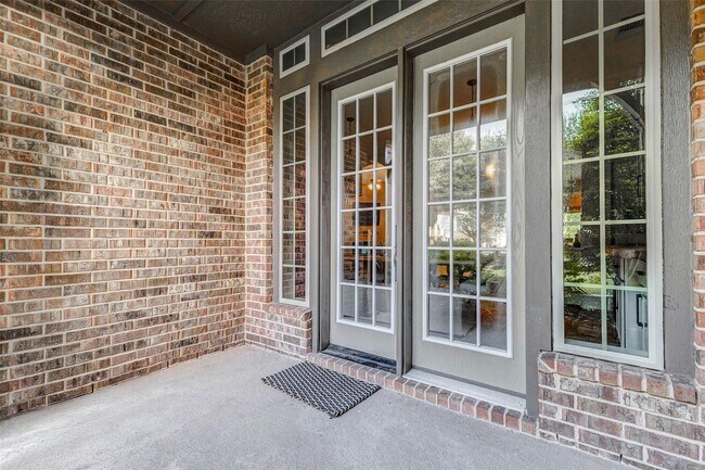 Building Photo - 5323 Lake Hill Farm Way