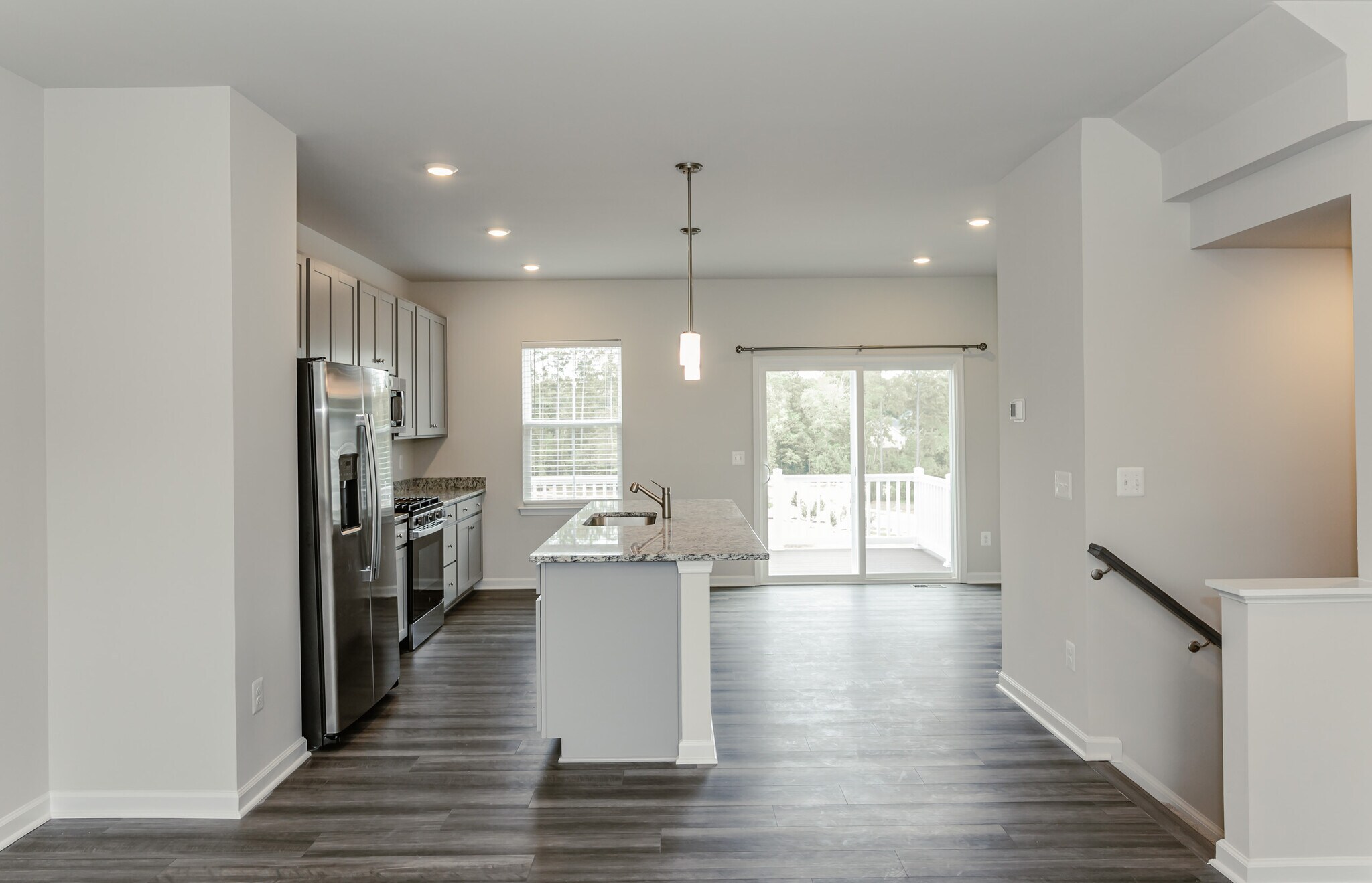 Building Photo - 8757 Whitman Dr