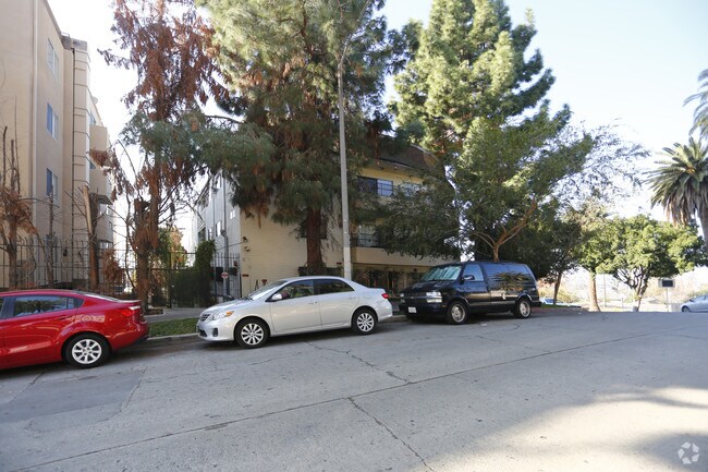 Primary Photo - Council Street Apartments