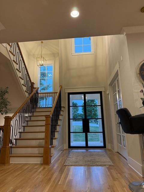 Building Photo - 568 Versailles Dr