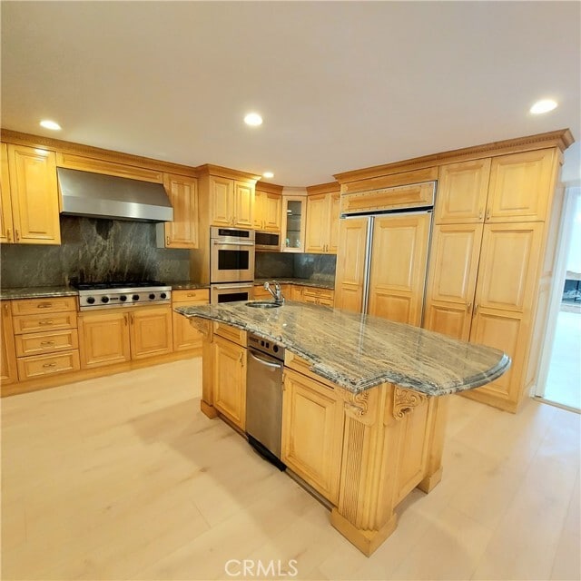 Building Photo - 16545 Park Ln Cir