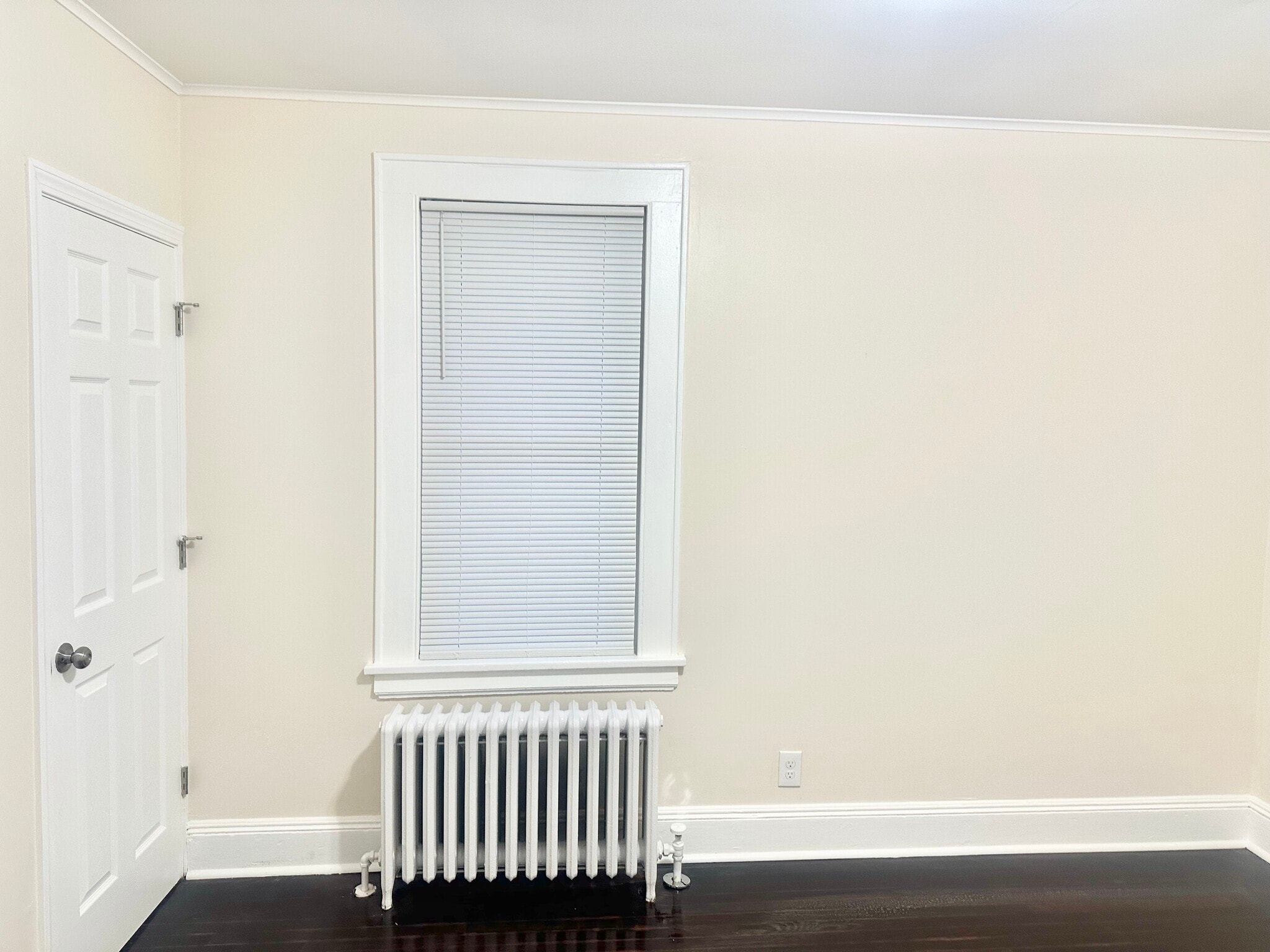 Building Photo - 69 Tremont Ave