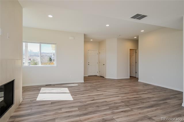 Building Photo - 4409 Light View