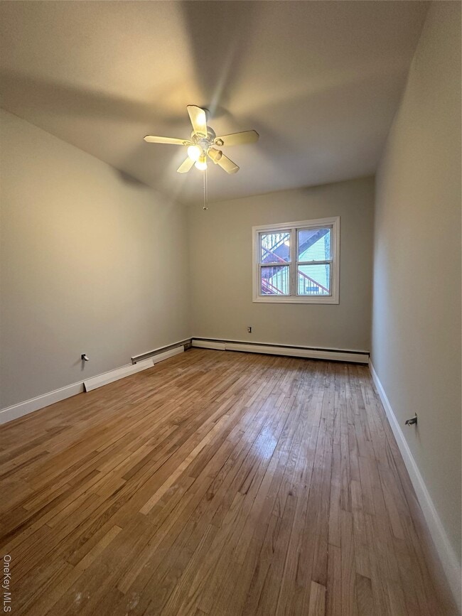 Building Photo - 1761 New York Ave