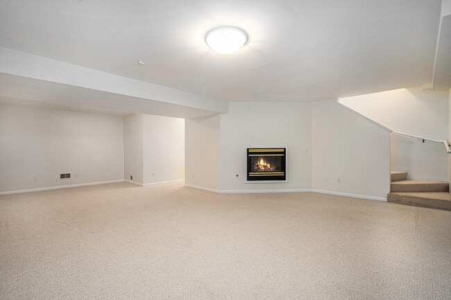 Building Photo - 4058 Boulder Pond Dr