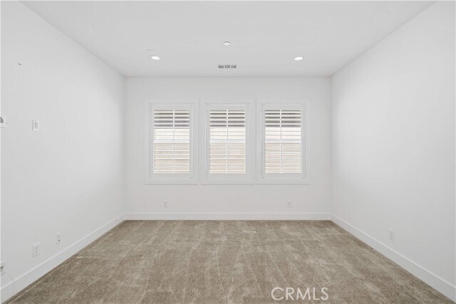 Building Photo - 360 Riverbend