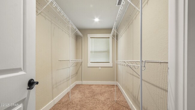 Building Photo - 205 N Macarthur Ave