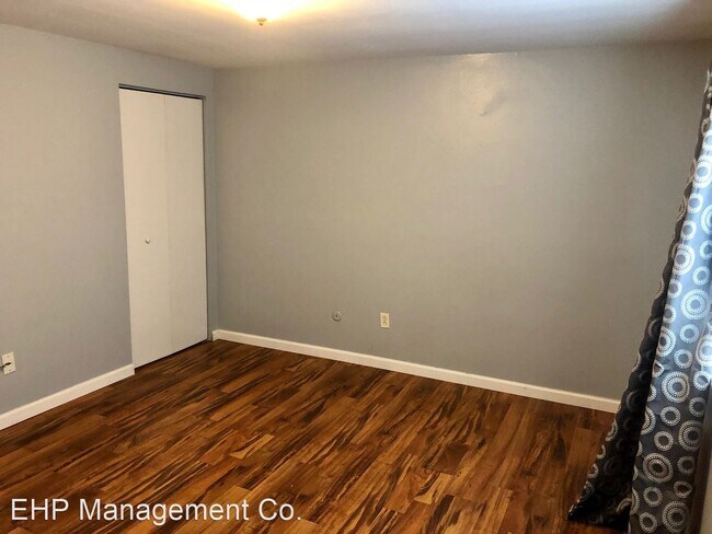 Building Photo - 6233-6239 Terrie Ln