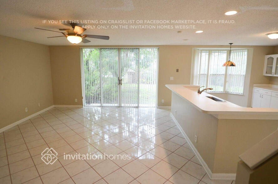 Building Photo - 5514 NW 106th Dr