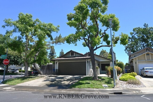 Building Photo - 9301 Quintanna Ct
