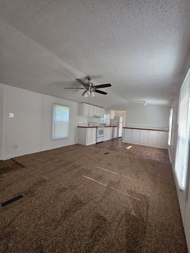 Building Photo - 3135 Calloway Dr
