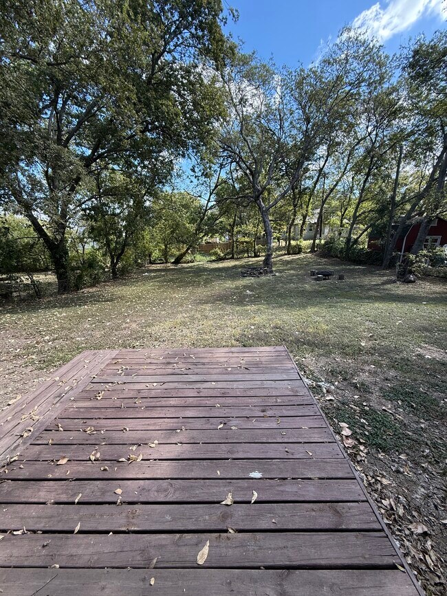 Building Photo - 604 Overlook Dr
