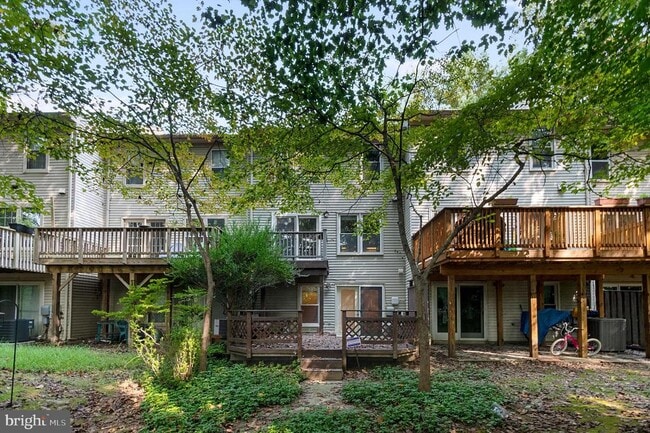 Building Photo - 10504 Pine Haven Terrace