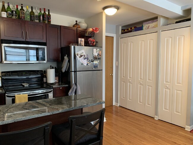 Building Photo - 4180.5 N Marine Dr