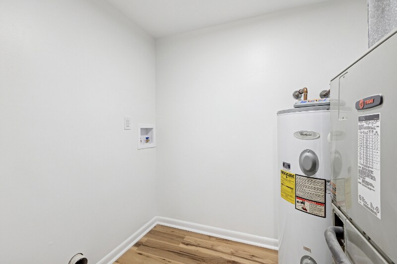 Building Photo - 1561 Malibu Pl