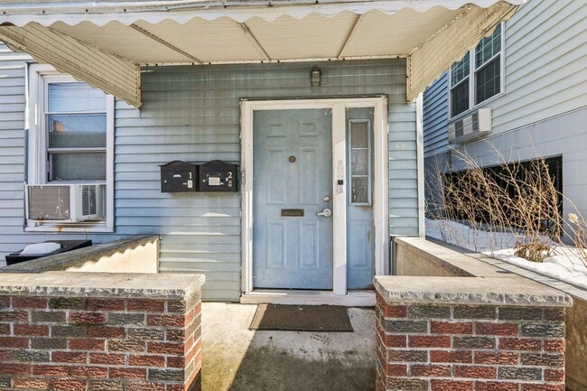 Building Photo - 66 Chestnut Ave