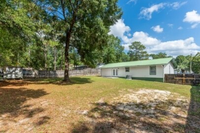 Building Photo - 126 Camellia Pl