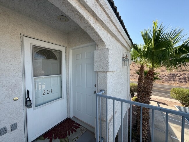 Building Photo - 3423 McCormick Blvd