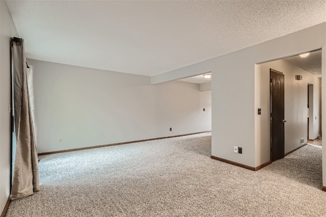 Building Photo - 2355 Mailand Ct