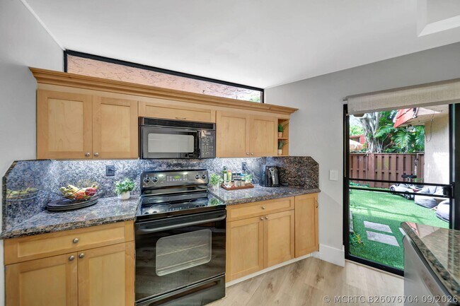 Building Photo - 8105 Severn Dr