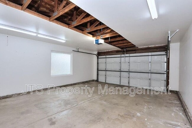 Building Photo - 5248 Phoenix Ridge Pl