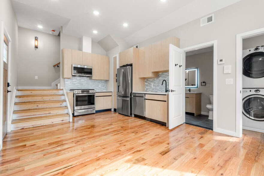 Building Photo - 108 Fleming Ave