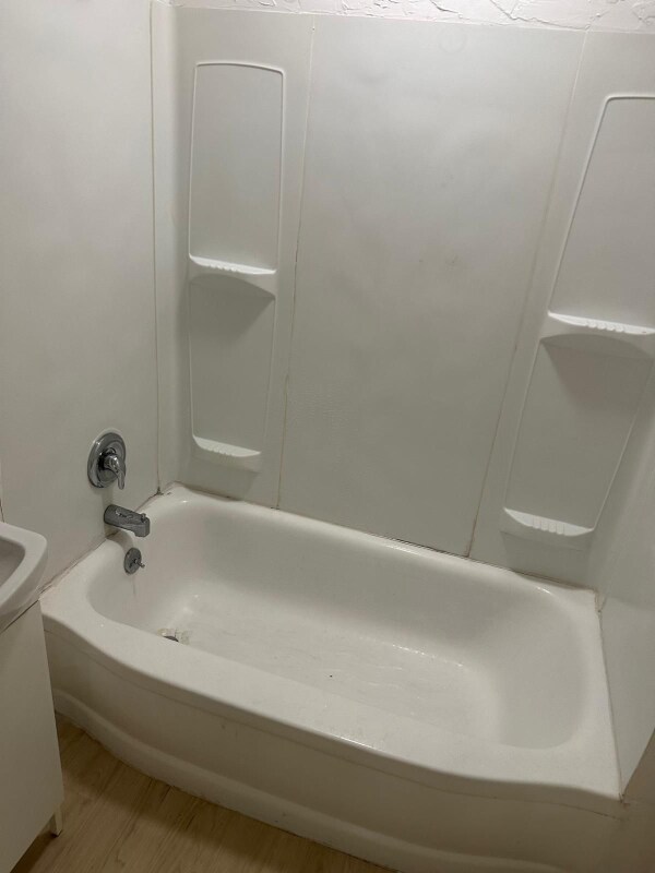 Building Photo - 14148 Superior Rd