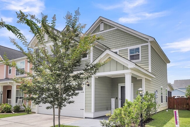 Building Photo - Fully Furnished 3 Bedroom, 2.5 Bathroom Home in Foxbank Plantation