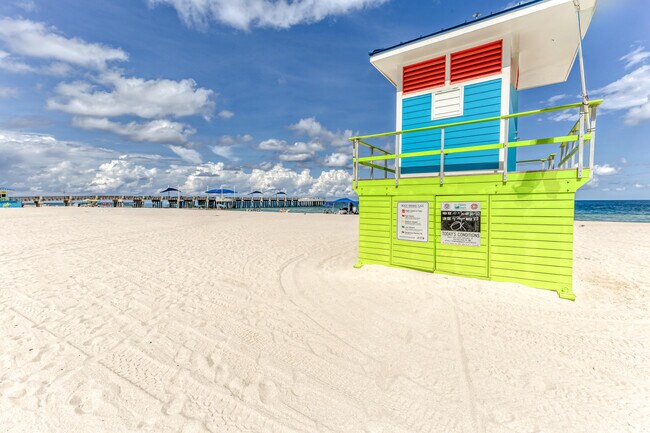 Building Photo - 405 N Ocean Blvd