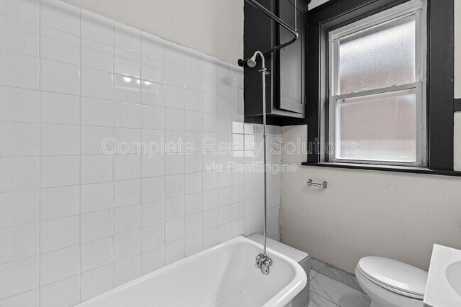 Building Photo - 4301 S 38th St
