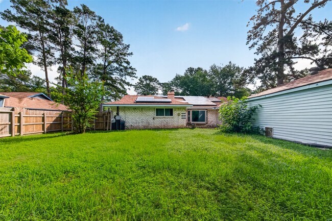 Building Photo - 25503 Foxbriar Ln