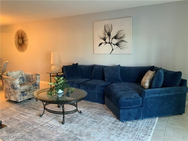 Building Photo - 5530 Rattlesnake Hammock Rd