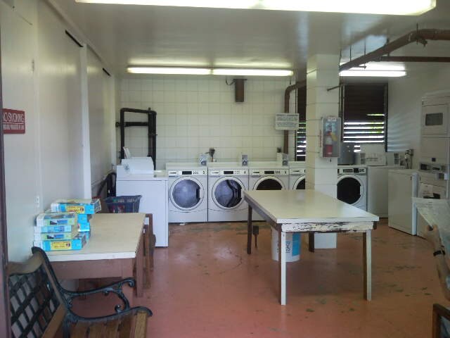 Building Photo - 1506 Kaumualii St