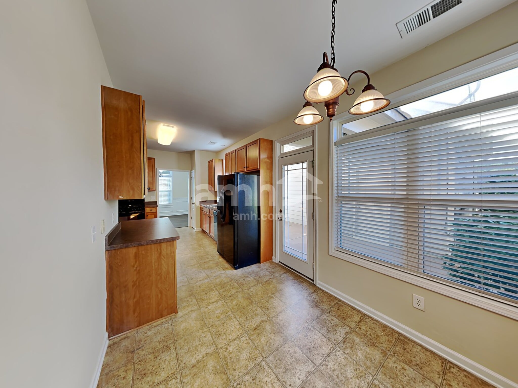 Building Photo - 302 Harmony Lake Dr