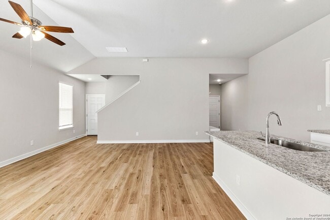Building Photo - Stunning 4-bedroom, 3-bathroom Luxury Duplex on a HUGE Corner Lot!