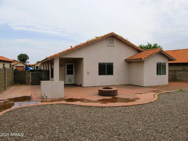 Building Photo - 4368 Calle Albuquerque