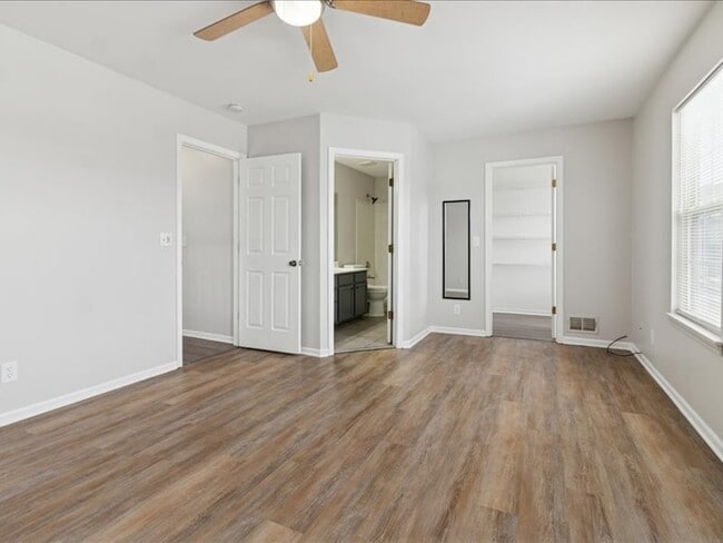 Building Photo - 14228 S Napa Cir