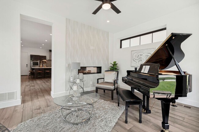 Building Photo - Fully Furnished Luxury Home In The Avenues