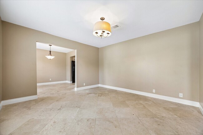 Building Photo - 12322 Nova Ct