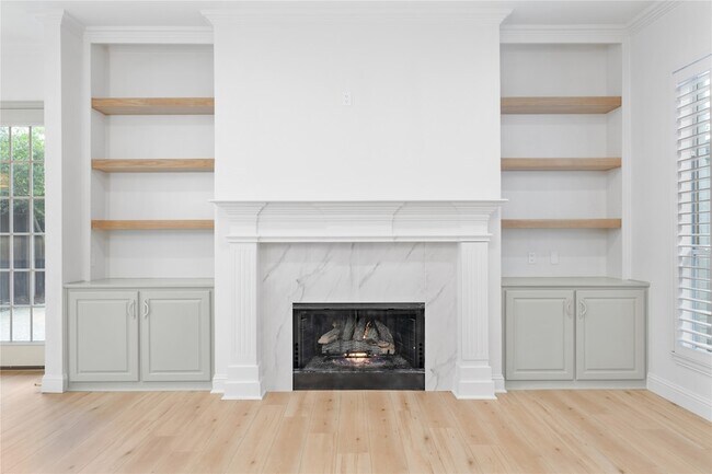 Building Photo - 3316 Westover Dr