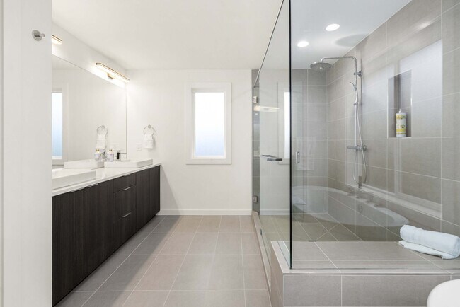 Building Photo - 11612 SE 196th St