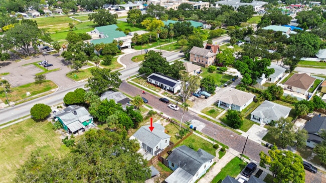 Building Photo - 1815-1812 12th St S